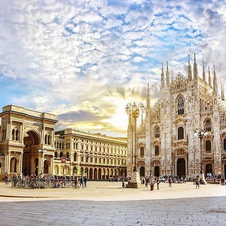 Piazza Duomo - Antico Appartamento Dell'800 ميلان المظهر الخارجي الصورة